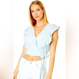 Lost + Wander Blissful Blues flutter sleeve crop top light blue size small